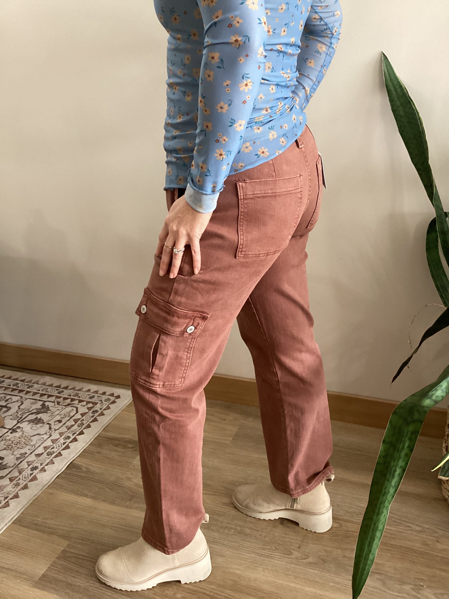High Rise Patch Pocket Cargo Straight Jeans