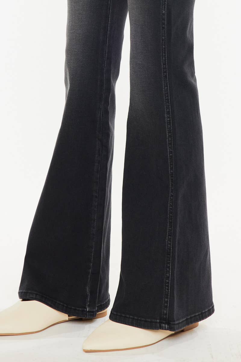 Kan Can Black Flare Jean zoomed bottom flare