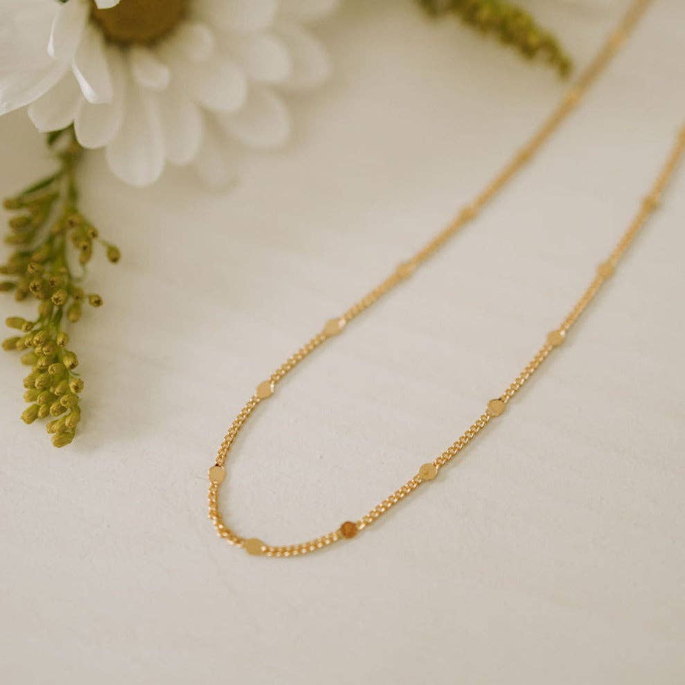 Nora Gold Filled Necklace zoomed detail