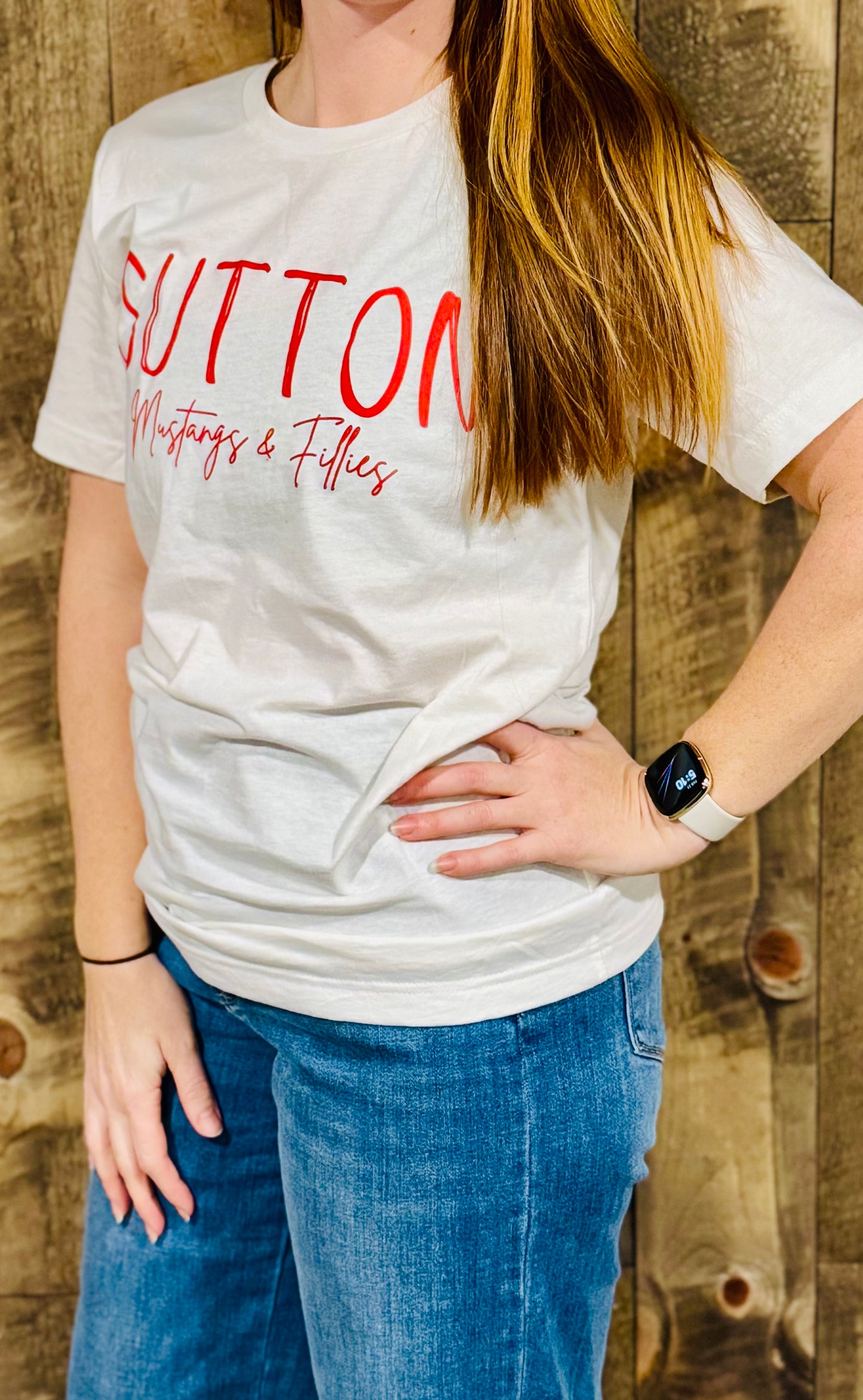Sutton Basic Tee close up