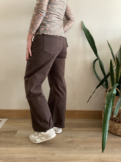 Vervet Brown Ankle Barrel Jeans