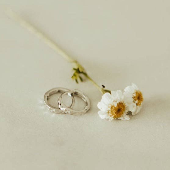Sydney Hammered Hoops side flat view