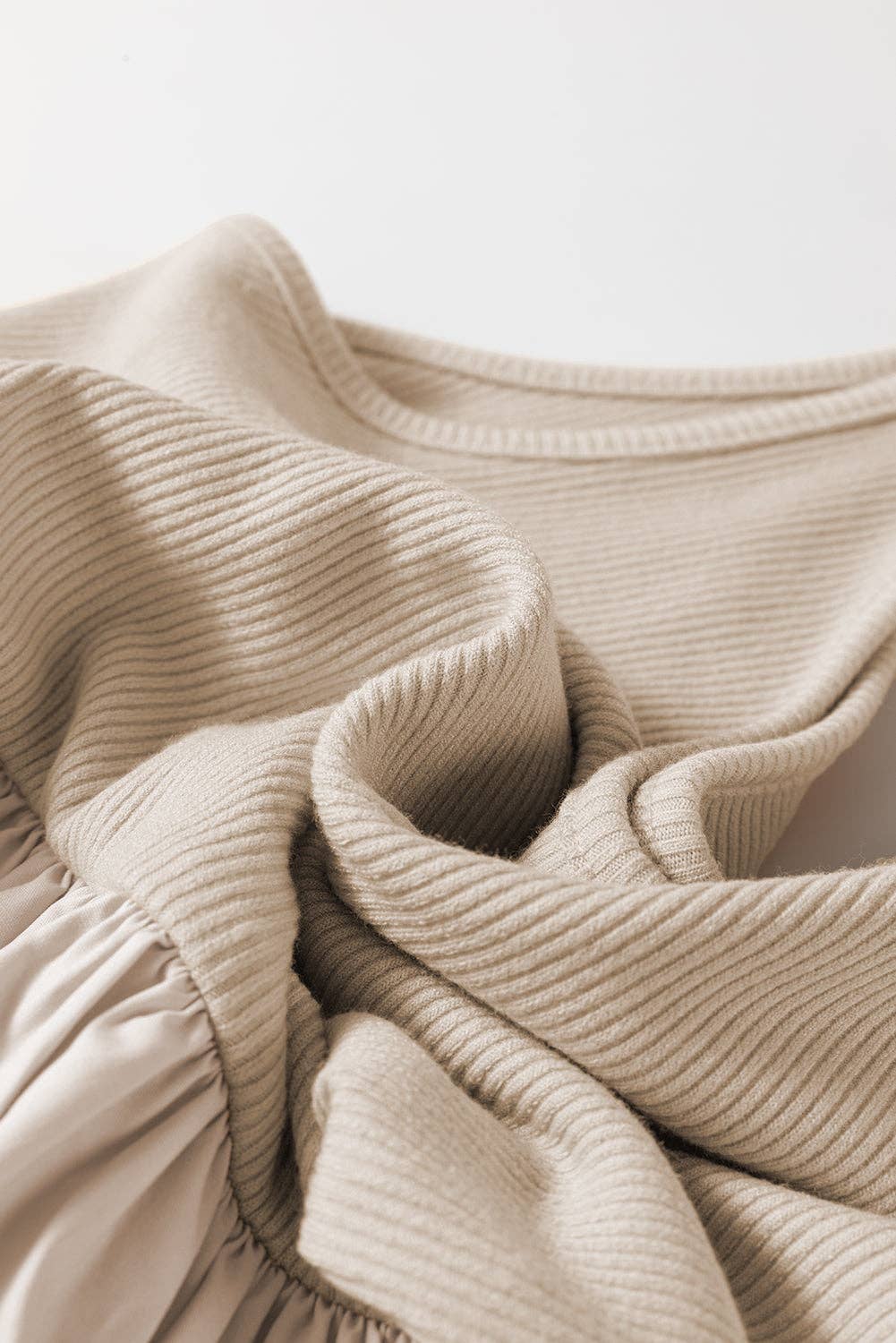 Scoop Neck Ribbed Pleated Dress