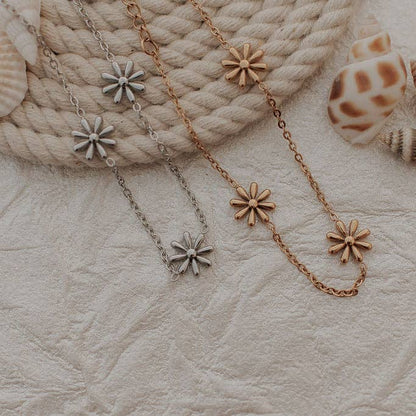 Anna Floral Bracelet