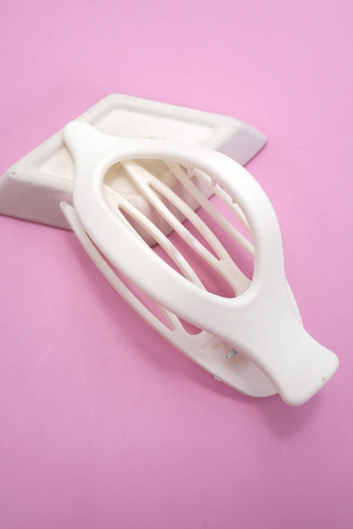 Oval Flat Lay Claw Clip